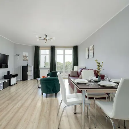 Comfortable With Parking In By Renters Lägenhet Szczecin